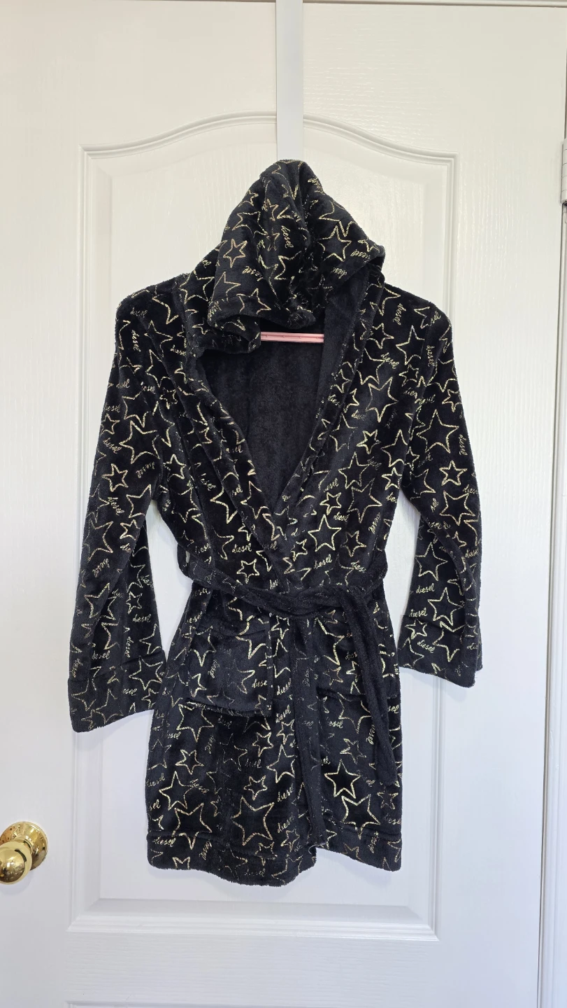 Diesel Fleece Robe - Black with Gold Stars - Size Medium 8-10 Y