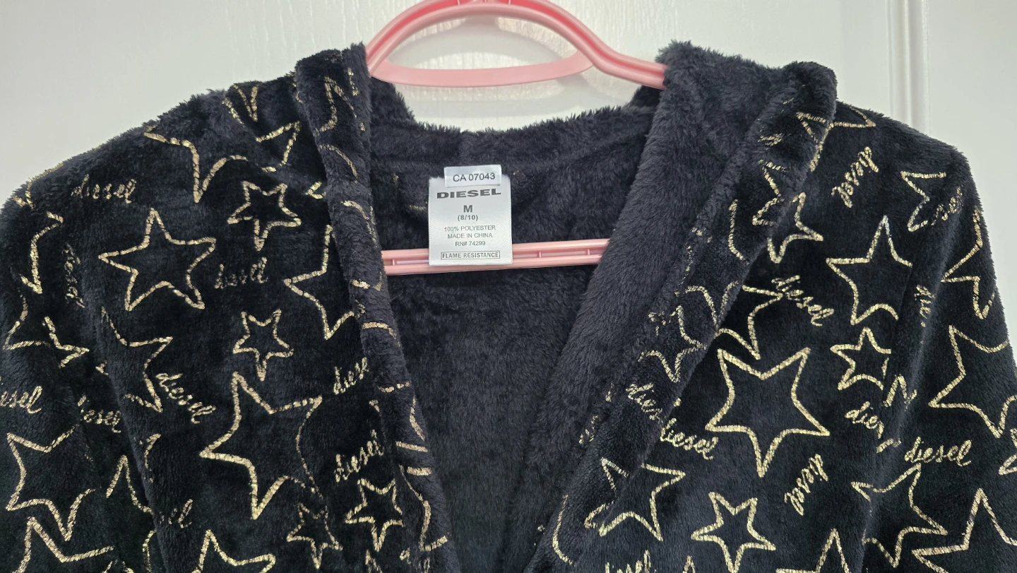 Diesel Fleece Robe - Black with Gold Stars - Size Medium 8-10 Y - photo 3