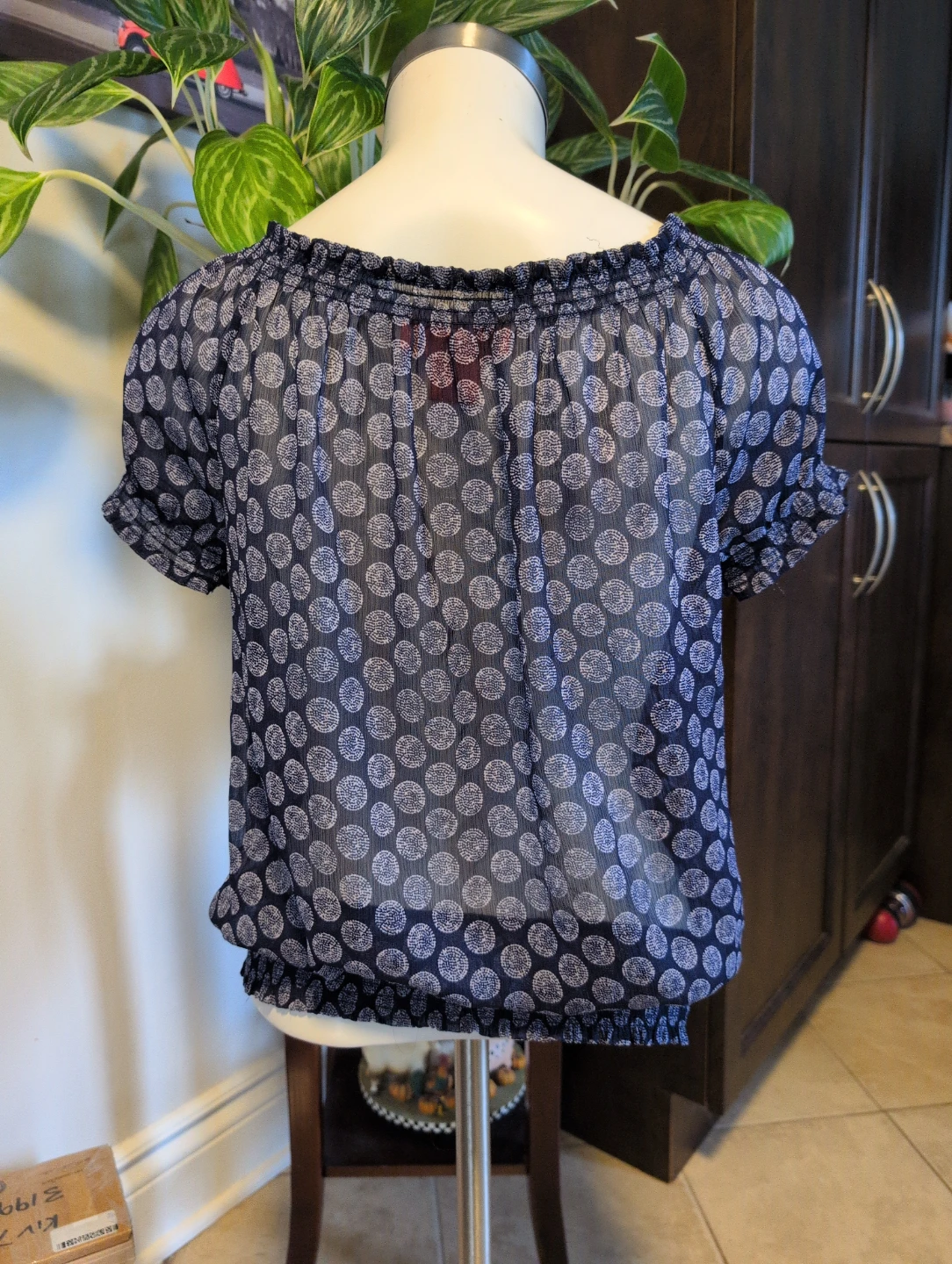 Joe Fresh Women's Polka Dot Sheer Blouse Size S/P - photo 3