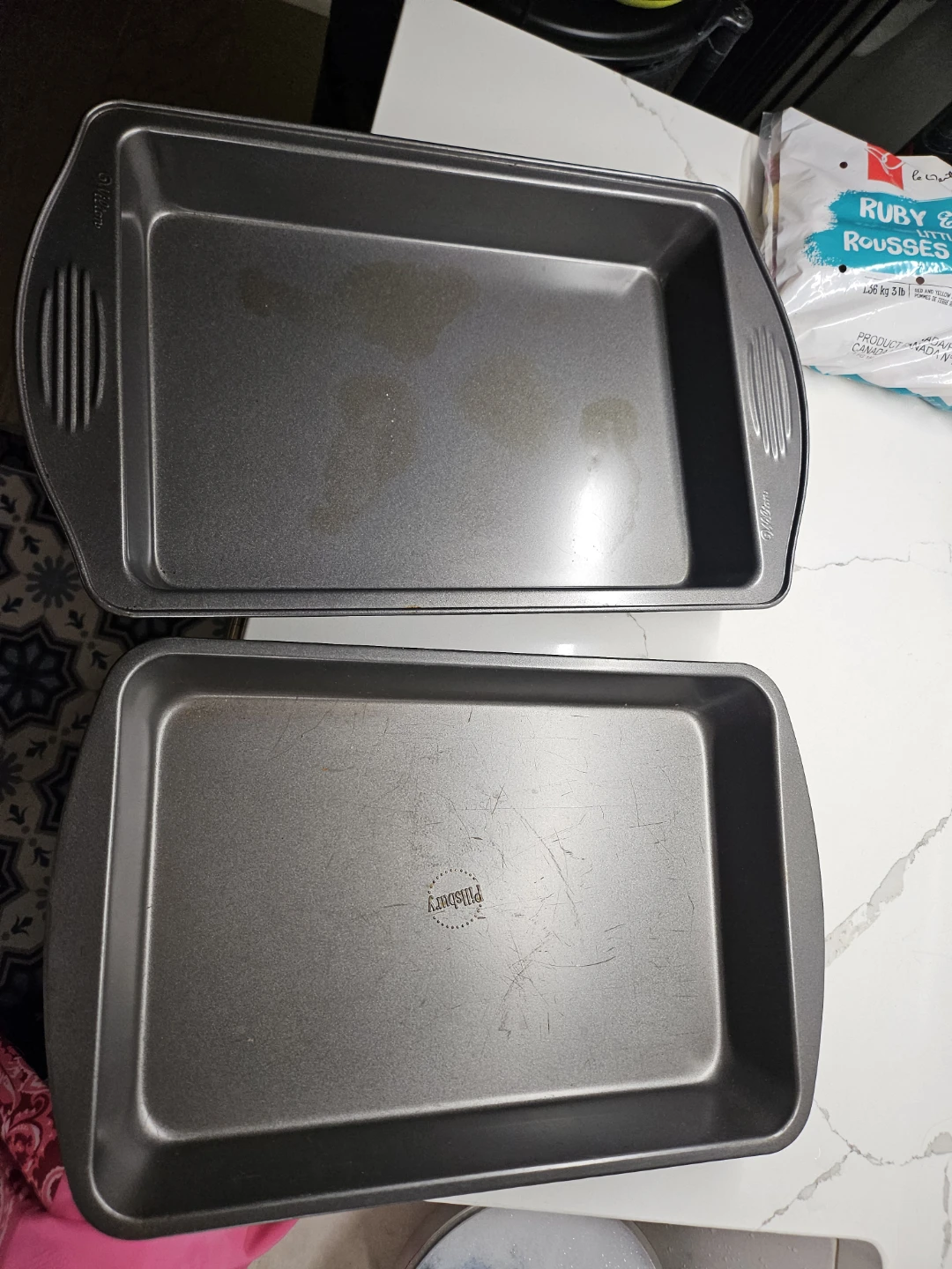 Baking pans and Dinner Plates