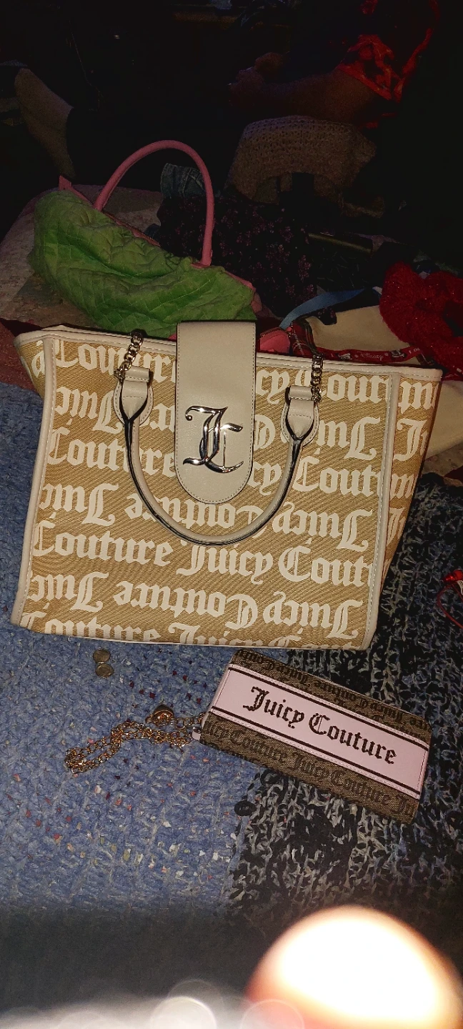 Juicy Couture Tote Bag and Wallet Set - photo 3
