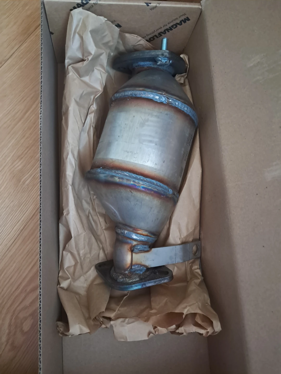 MagnaFlow 49445 Direct-Fit Catalytic Converter - photo 2