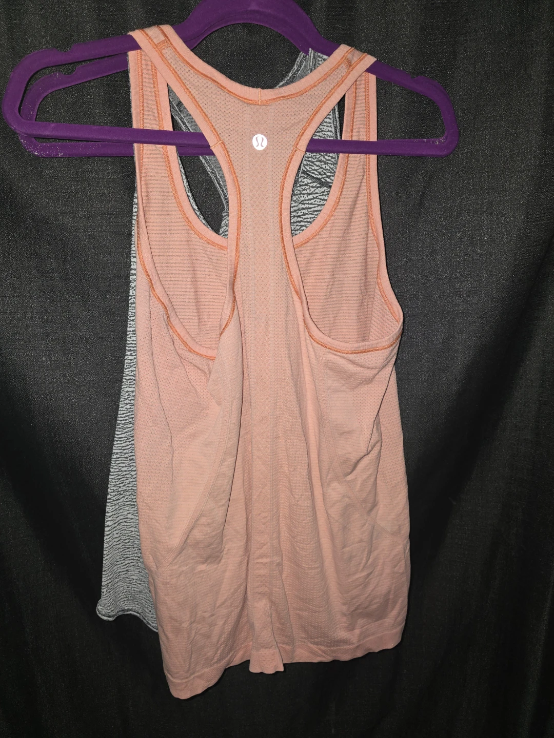 Lululemon Tank Top - photo 2