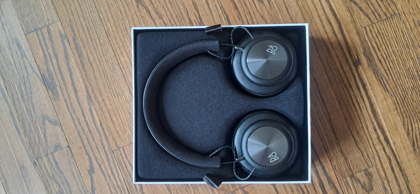 B&O PLAY H4 Wireless Over-Ear Headphones - Black - photo 3