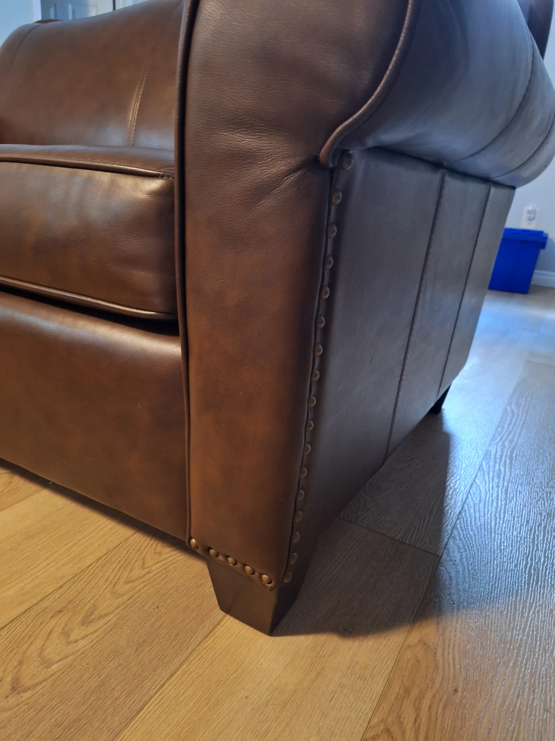 Leather Loveseat - photo 3