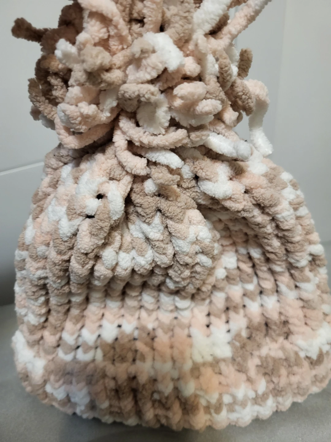 Free Handmade Plush Pom Pom Hat - photo 2