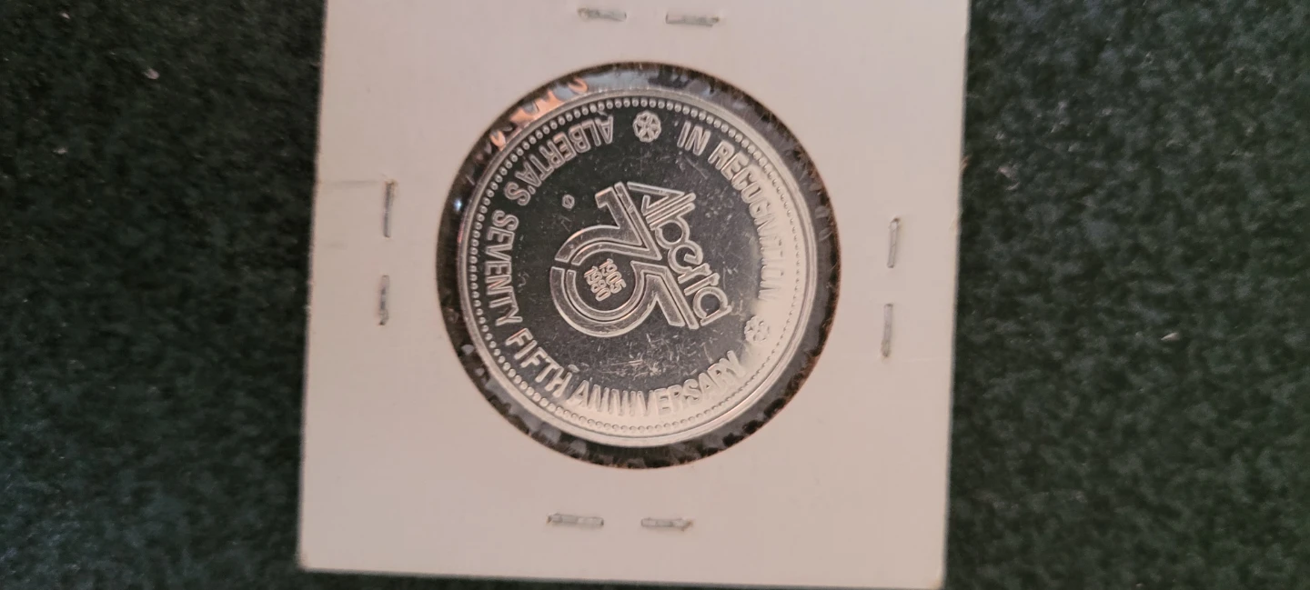 Curling silver coin, Edmonton games, alberta - photo 4