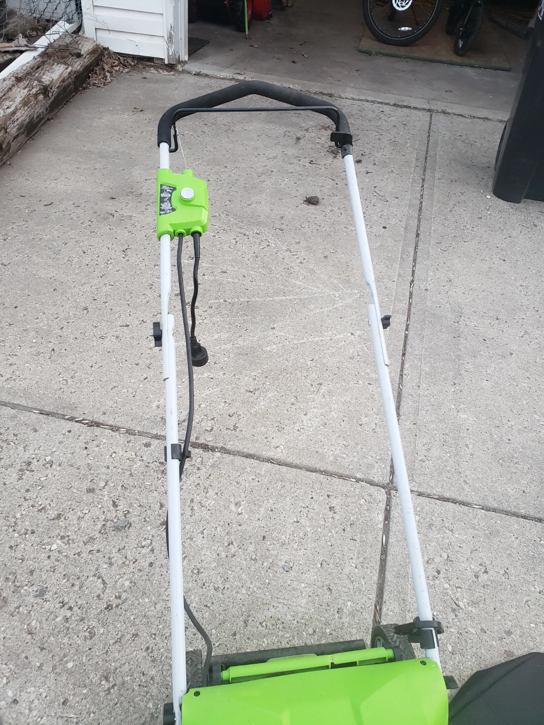 Greenworks Electric Lawn Mower - photo 2