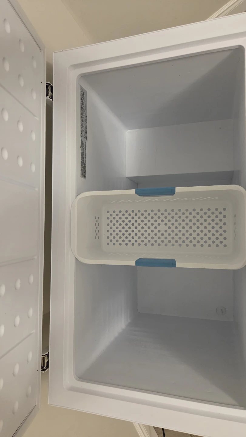 Midea Chest Freezer - photo 3