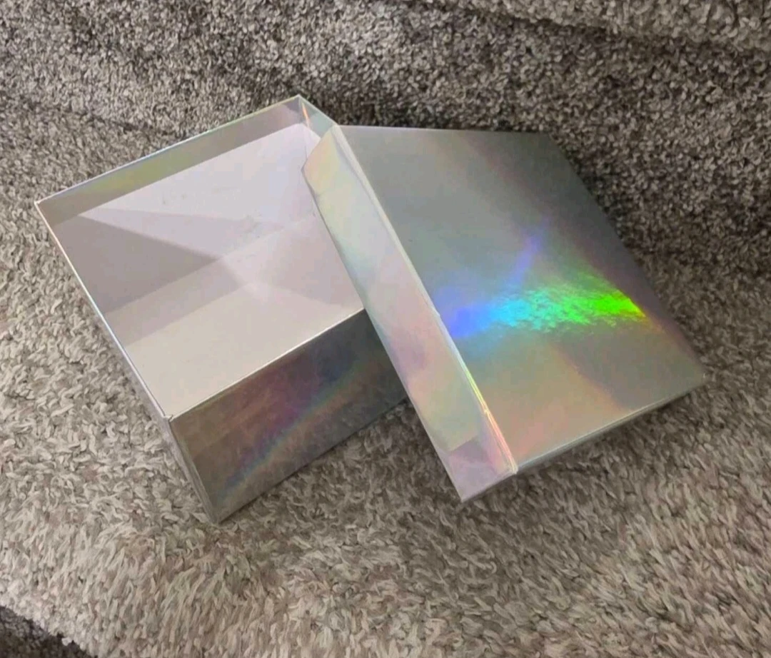 Holographic Gift Box - photo 2