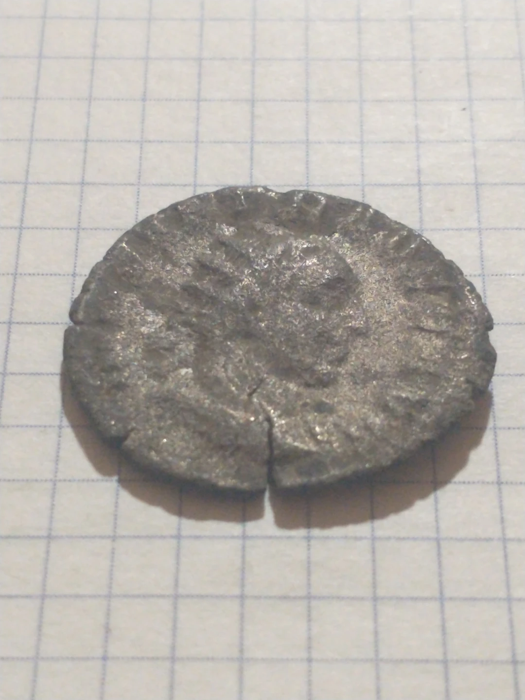 Lovely circa 3rd century Ancient Roman silver coin - photo 4