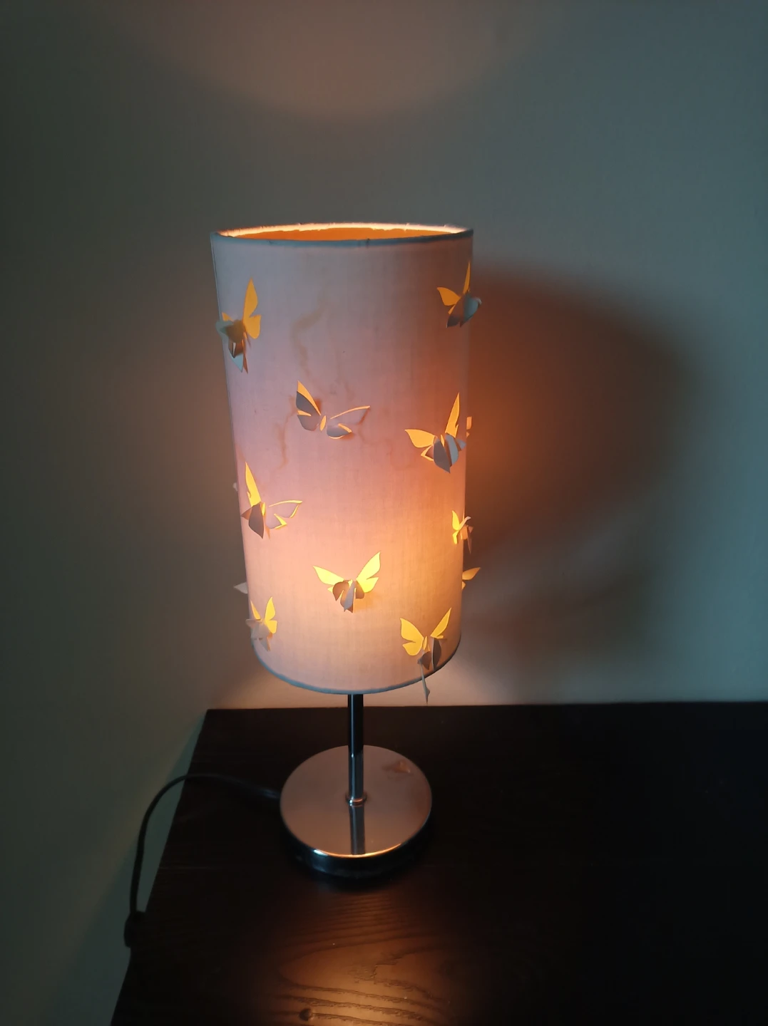 Lamp w/Bulb as-is
