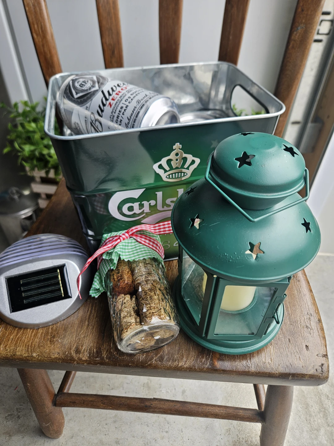Carlsberg Gift Basket with Lantern and Solar Light, plus