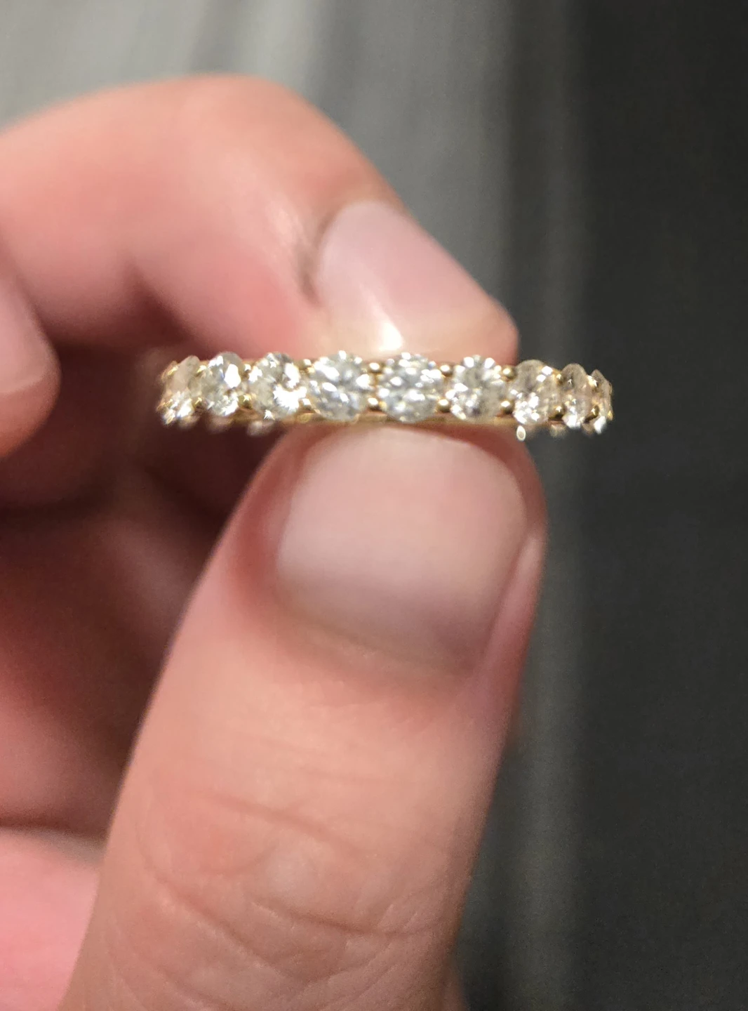 1.80ct Diamond Eternity Band - 18K Yellow Gold - photo 4
