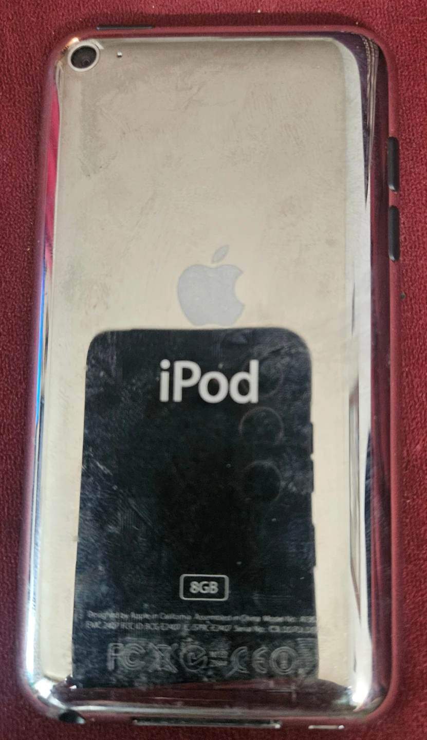 Apple iPod Touch 4th Gen 8GB - photo 2