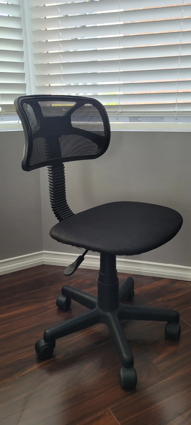Black Mesh Office Chair