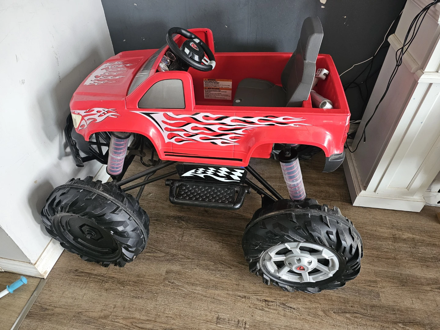 Red Monster Truck Ride-On Toy 12V - photo 2