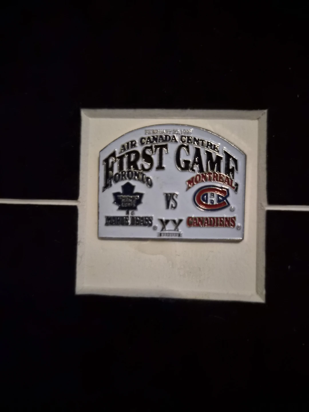 Toronto Raptors & Maple Leafs Opening Night Memorabilia Lot - photo 4