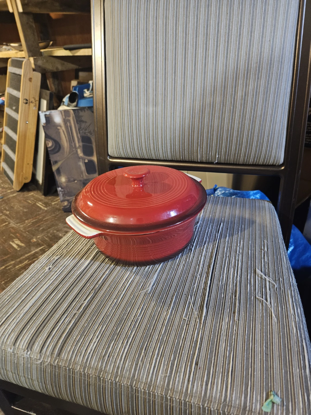 Stoneware Round Casserole Dish with Lid - photo 2