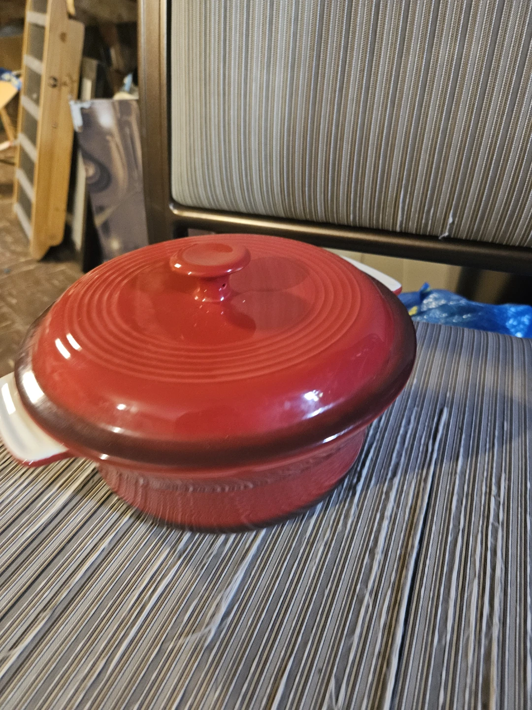 Stoneware Round Casserole Dish with Lid - photo 3