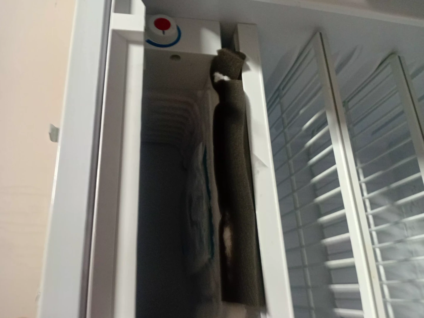 White Mini Fridge - photo 5