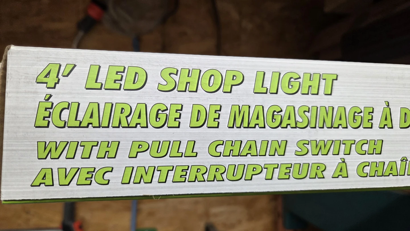 4' LED Shop Light with Pull Chain Switch - photo 4