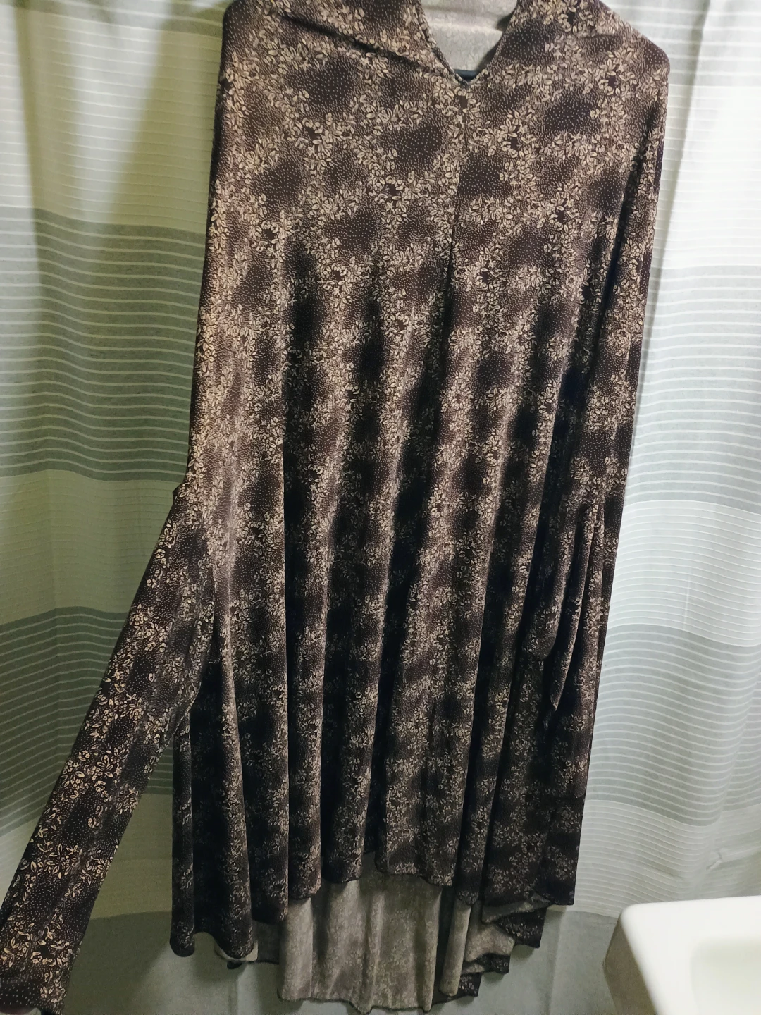 Brown Floral Print Maxi Dress. - photo 2