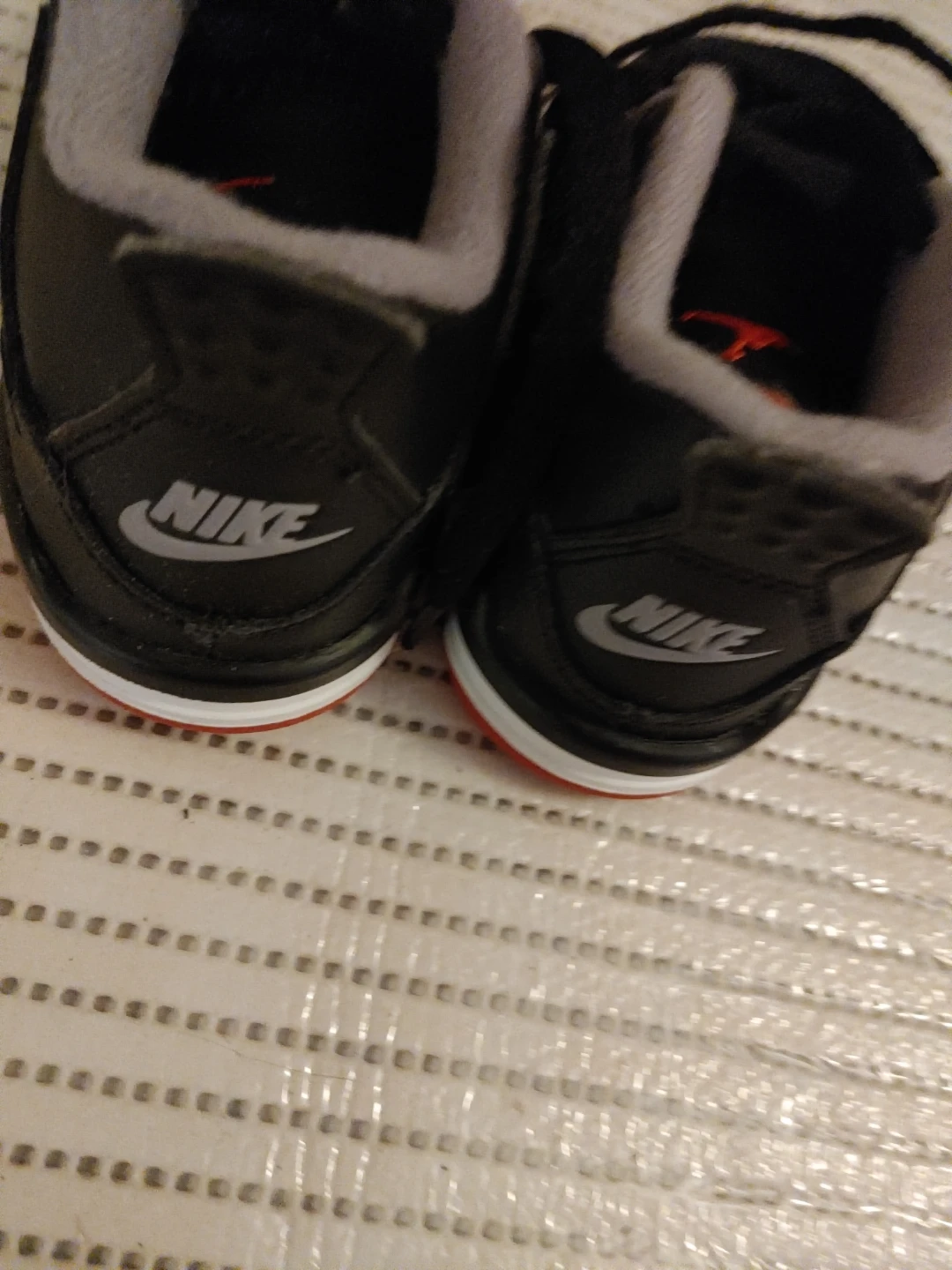 Nike Air Jordan 4 Crib Shoes Toddler - size 6C - photo 2