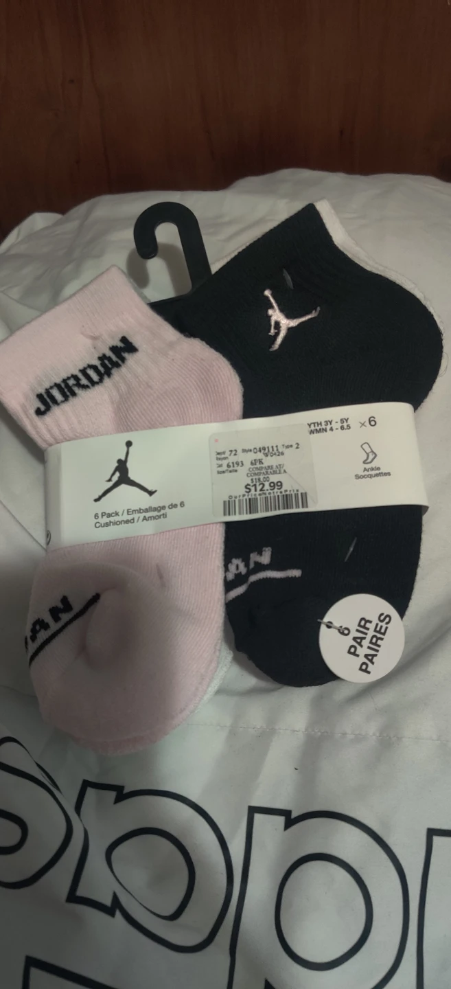Jordan Ankle Socks - 6 Pack. Fits size 4-6.5
