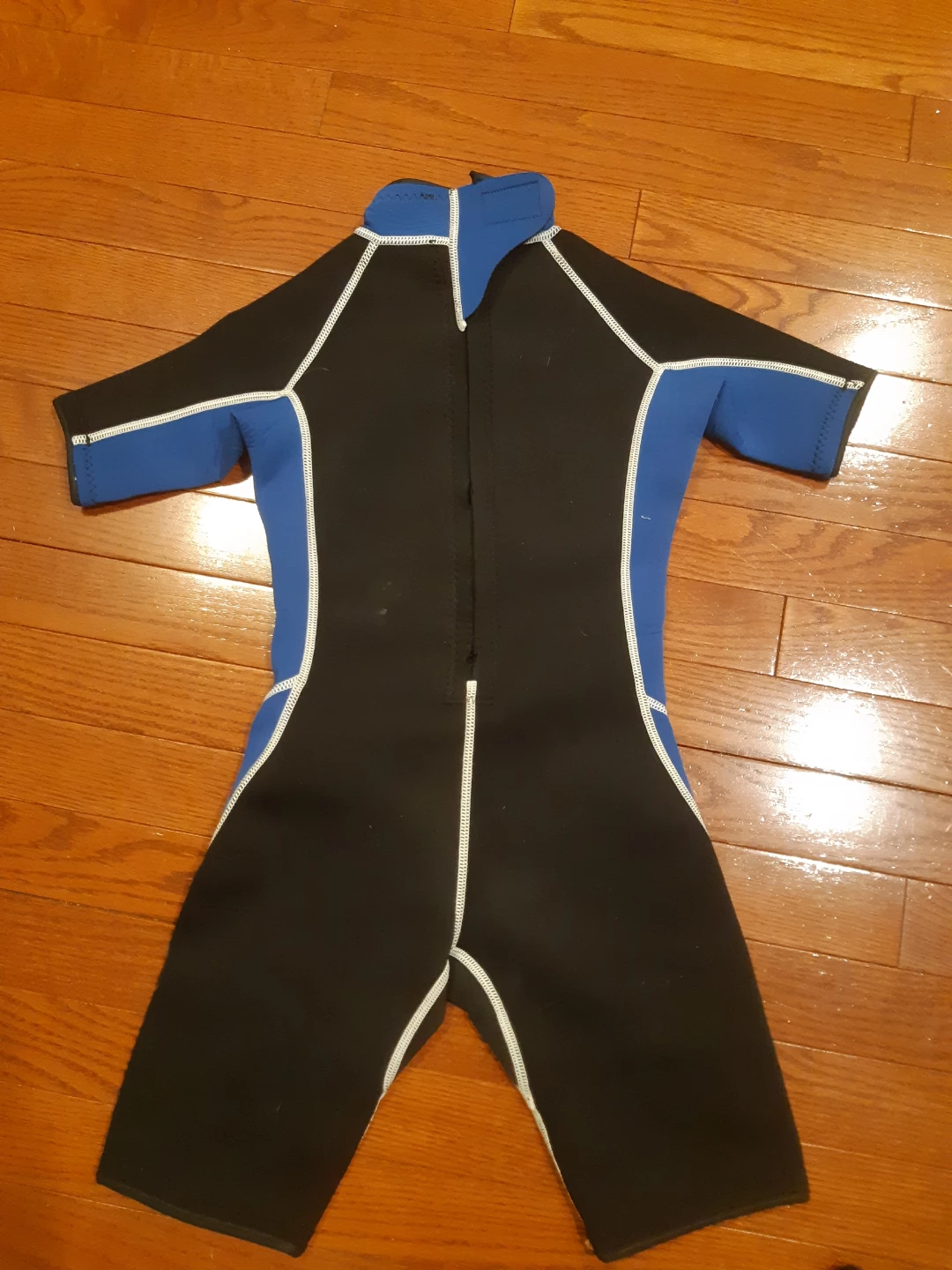 Adrenaline Kids Wetsuit Size 6-7 - photo 3