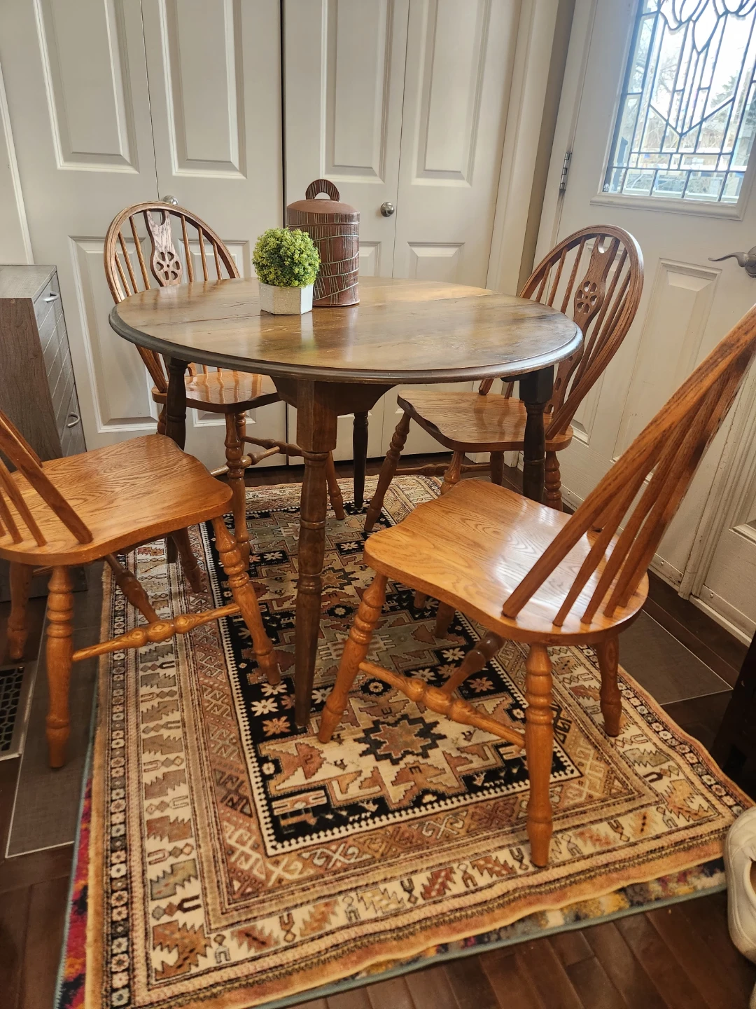 Vintage  Round Dining Table with 4 WHEELBACK Chairs - photo 5