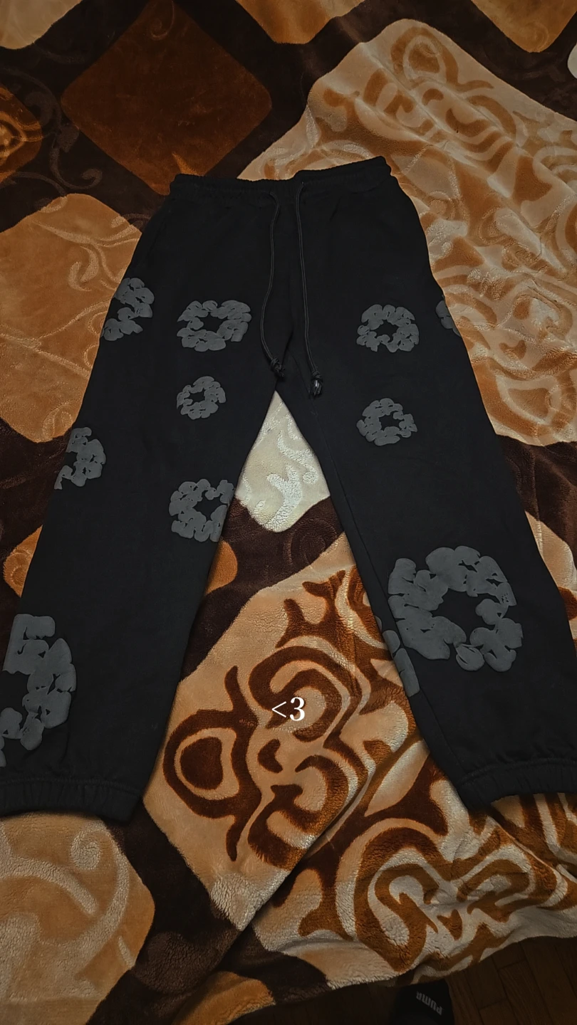 Denim Tears Cotton Wreath Sweatpants Black Monochrome - Size L