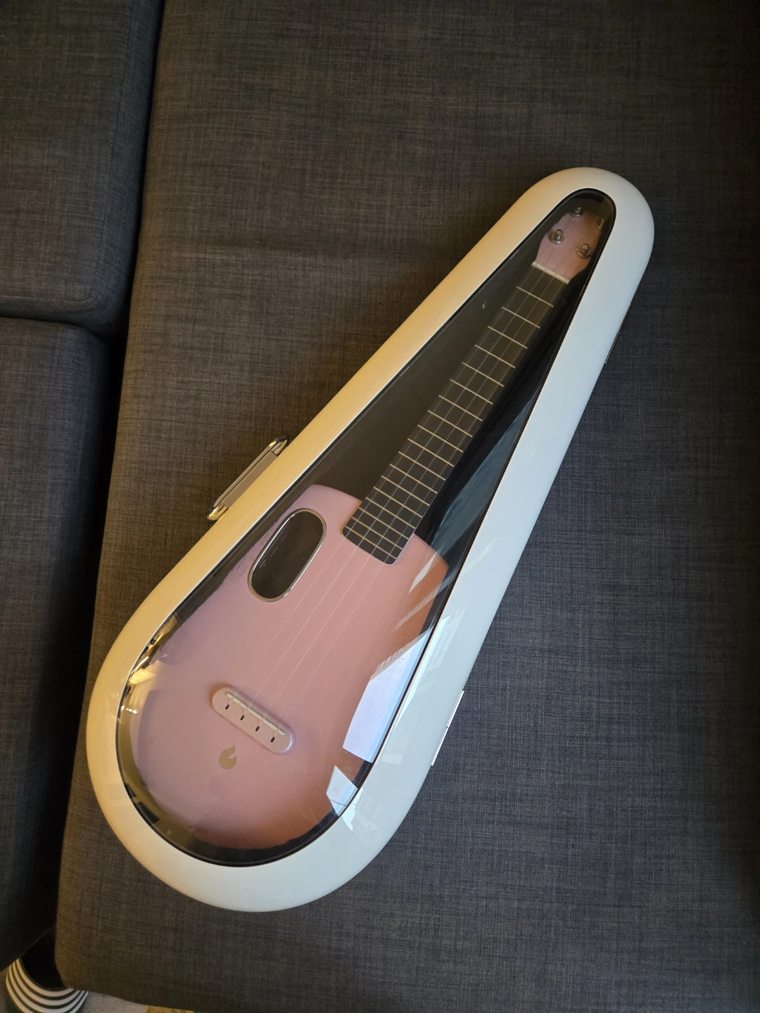 Lava U Pink Ukulele with Case - photo 2