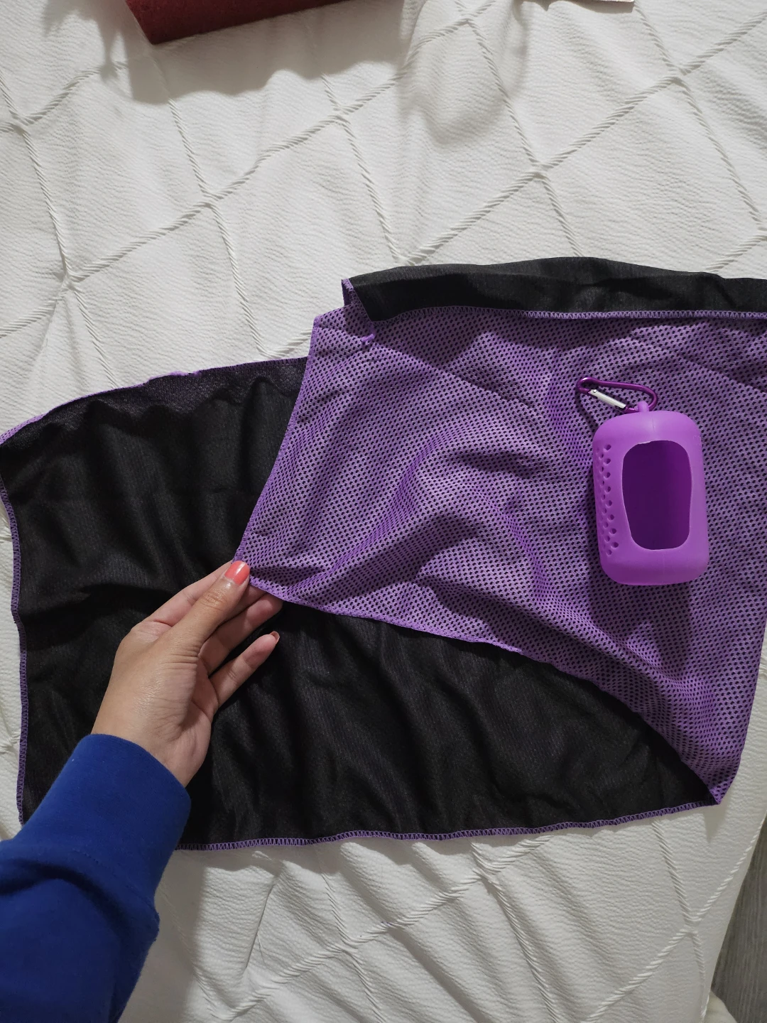 Instant Cooling Sports Towel with carrying case