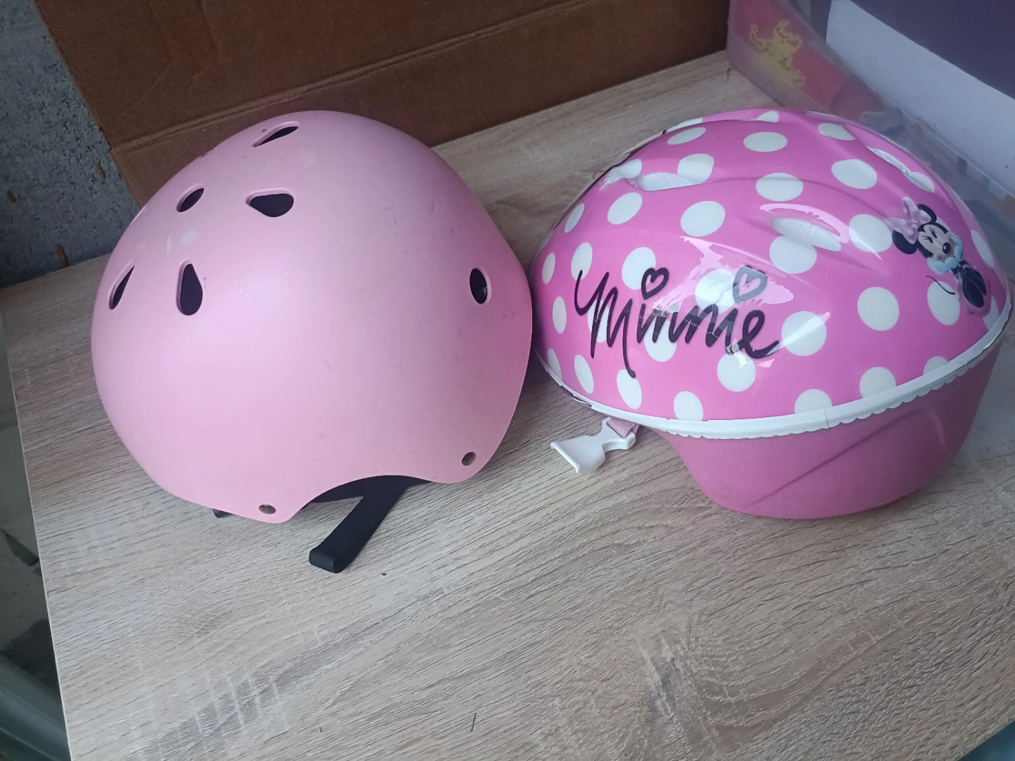 Kids Pink Minnie Mouse & Plain Helmets (2) - photo 2