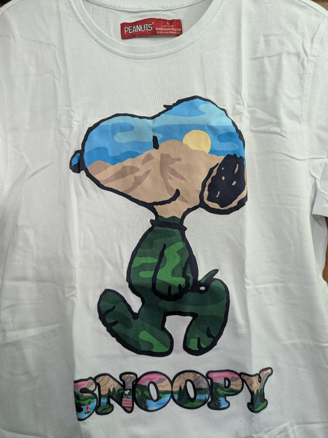 Peanuts Snoopy Graphic T-Shirt - Large