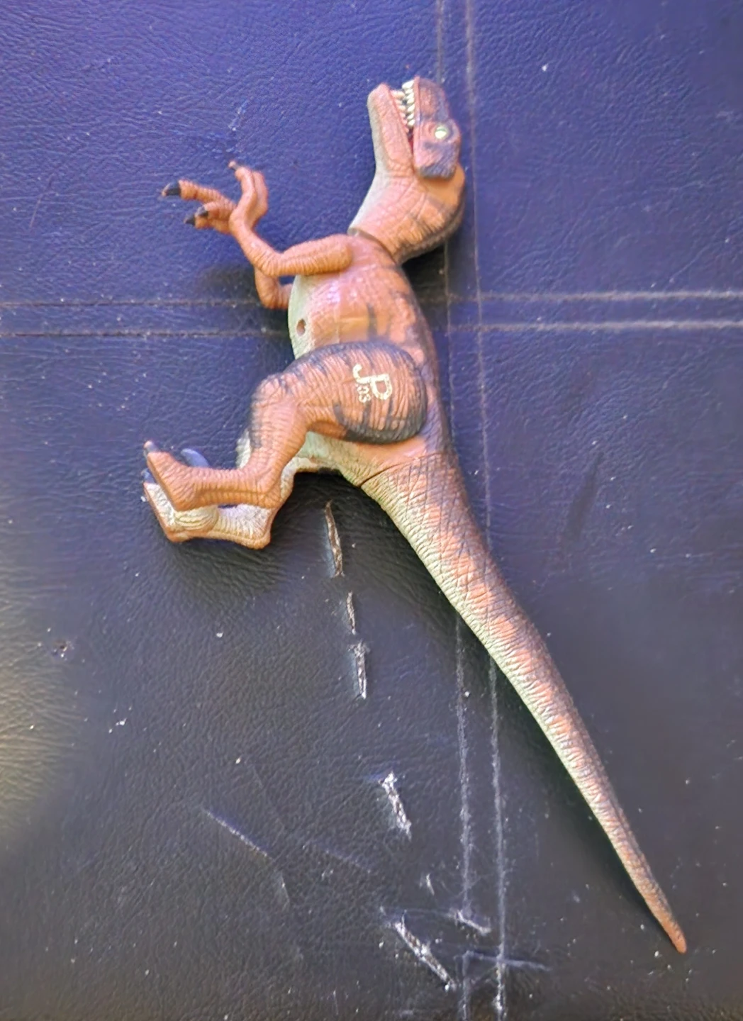 90's Kenner Jurassic Park Figures - photo 2