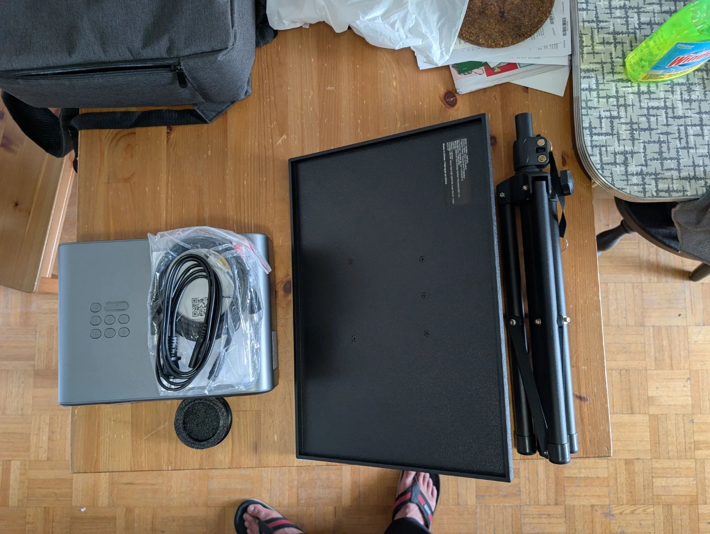 Yaber Entertainment Projector with Carrying Bag - photo 3