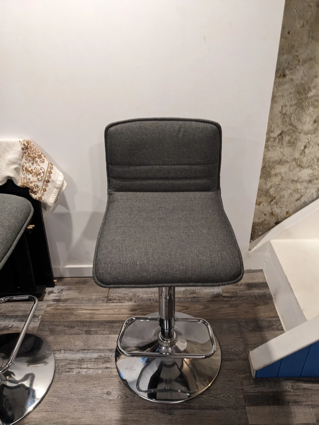 2 x Grey Adjustable Bar Stool