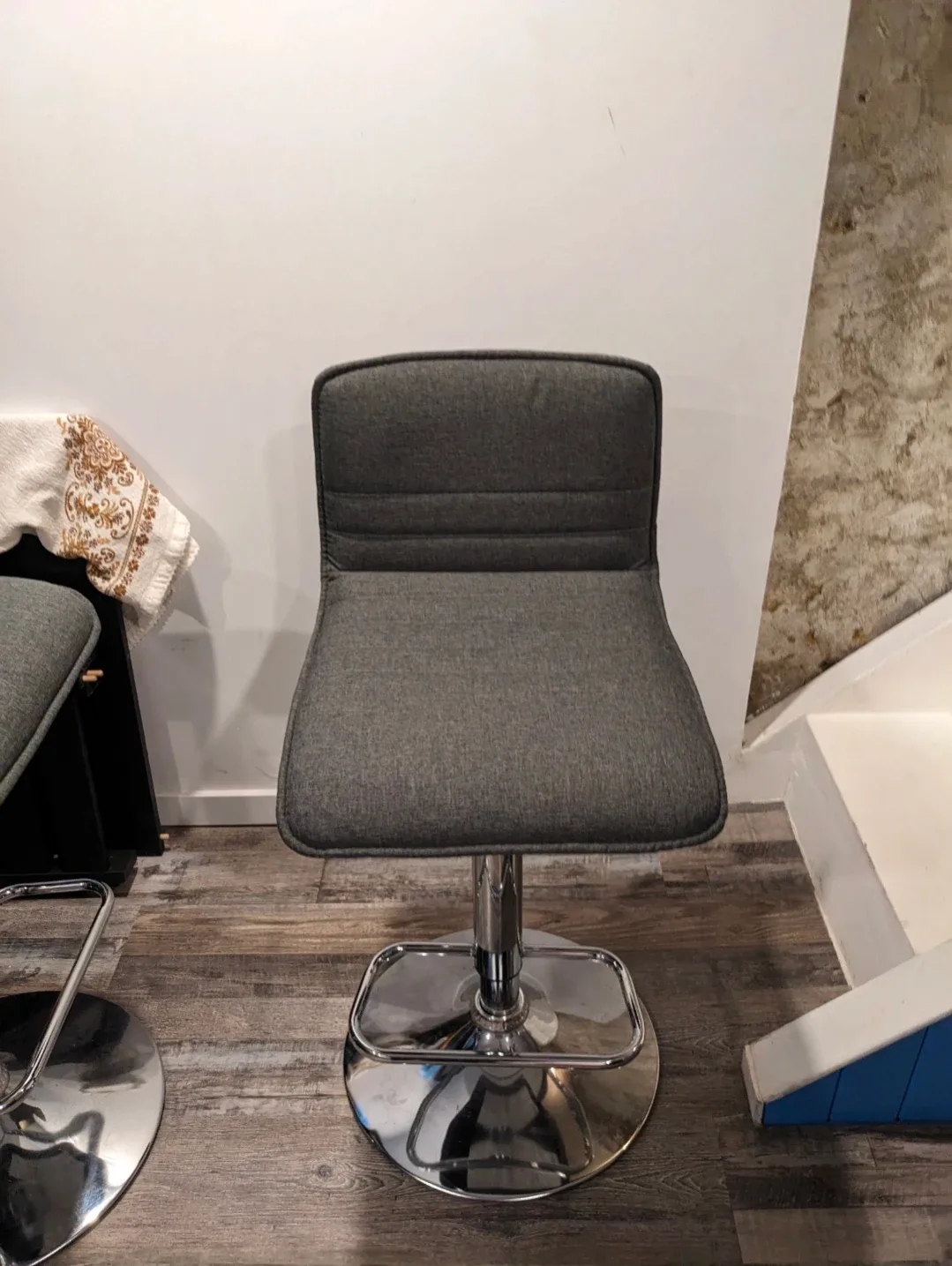 2 x Grey Adjustable Bar Stool