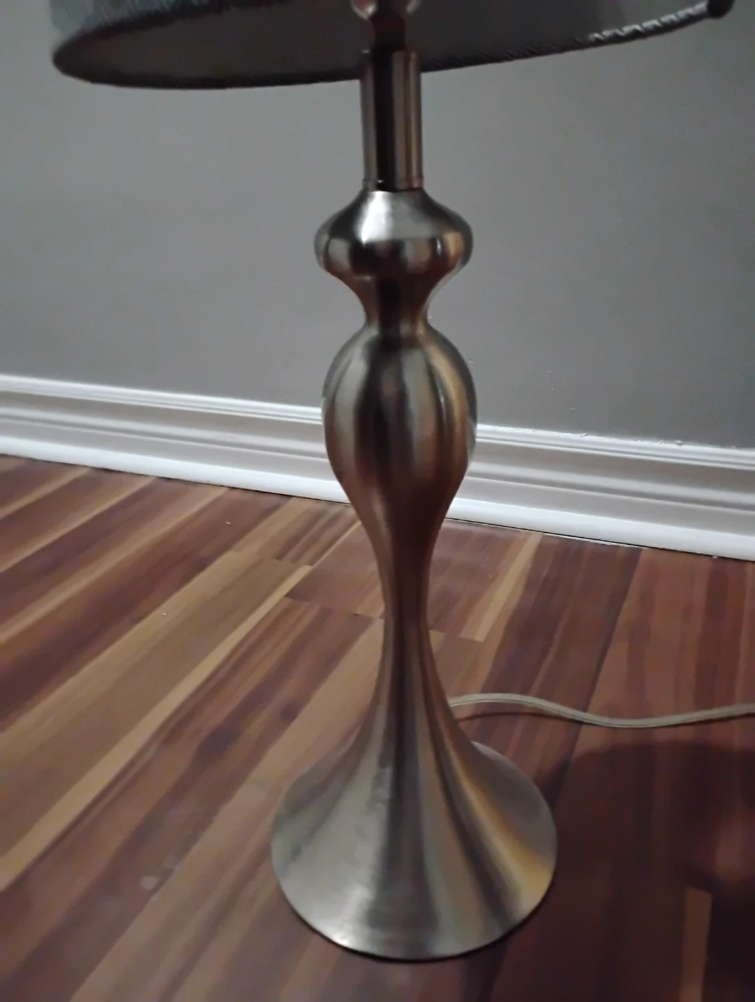 Table Lamp with Herringbone Shade - photo 3