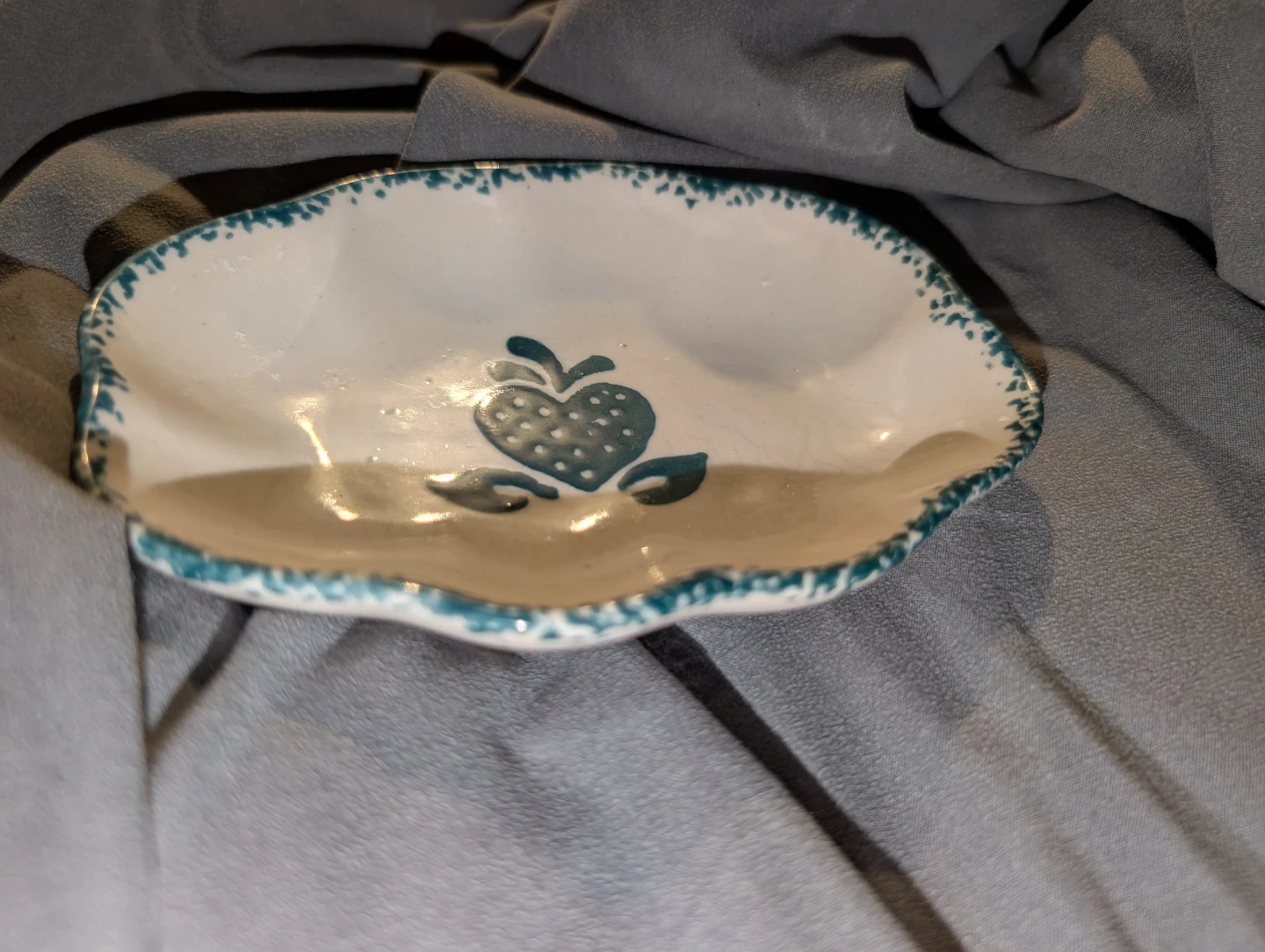 Ceramic Soap Dish with Strawberry Heart Design