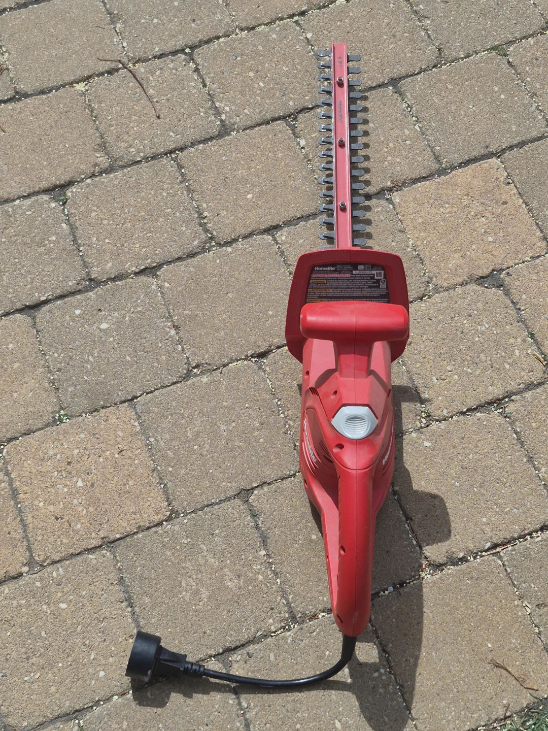Homelite 17" Electric Hedge Trimmer - photo 2