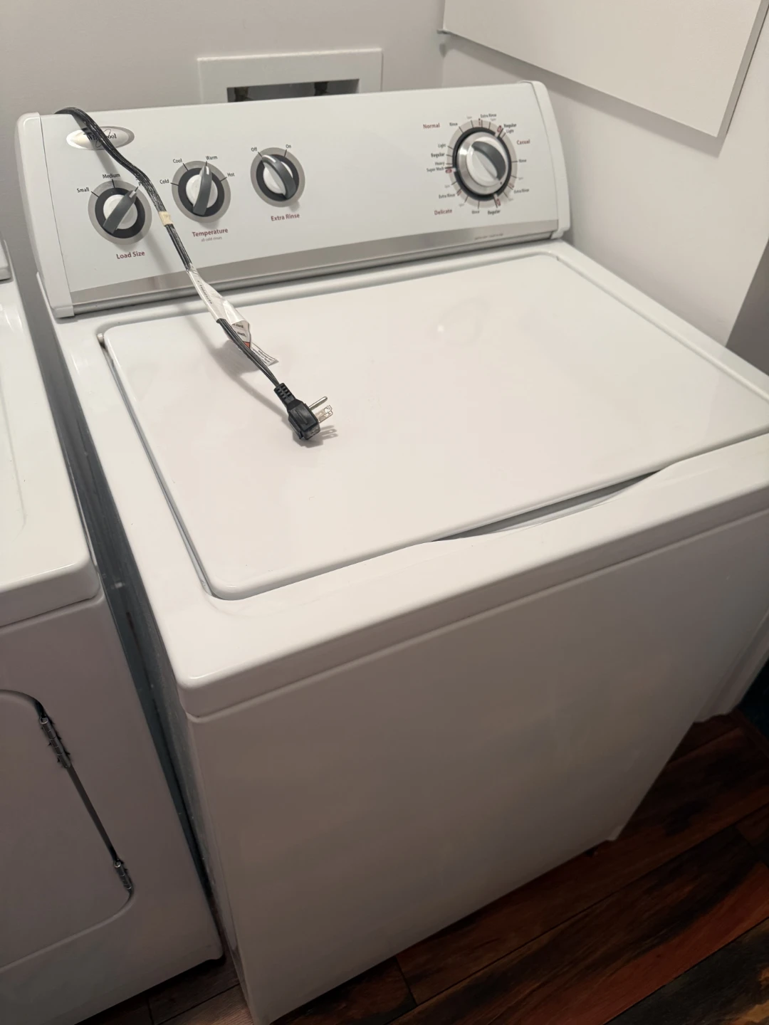 READ AD: WORKING Whirlpool dryer & washer (needs repair)