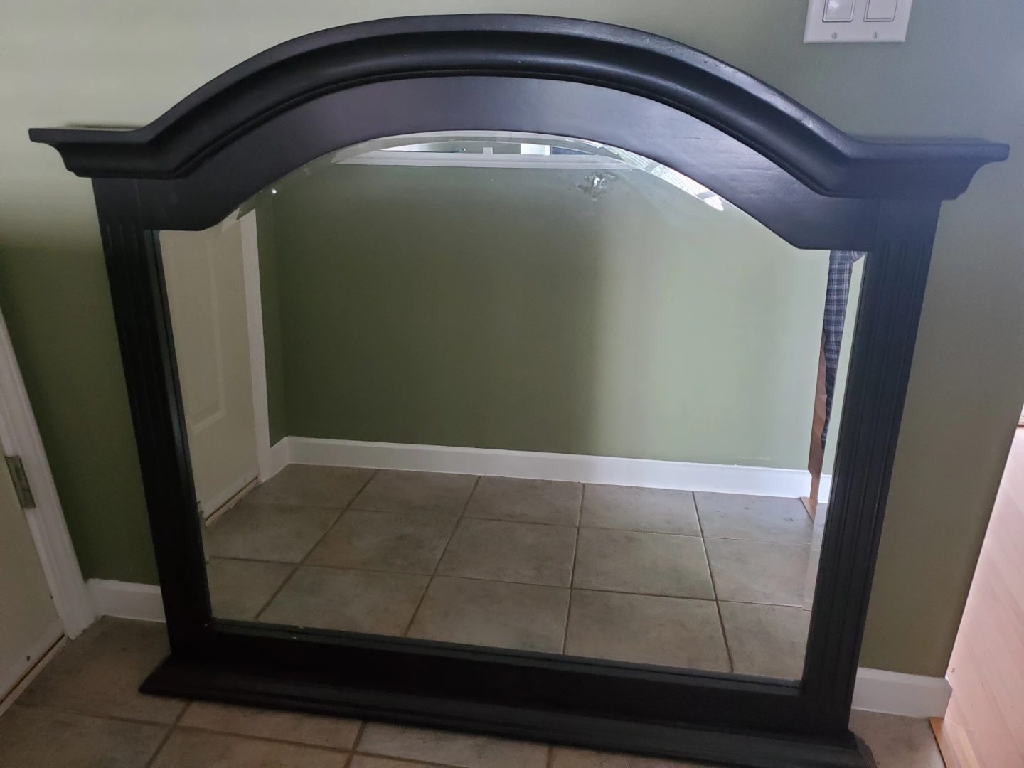 Black Arched Mirror