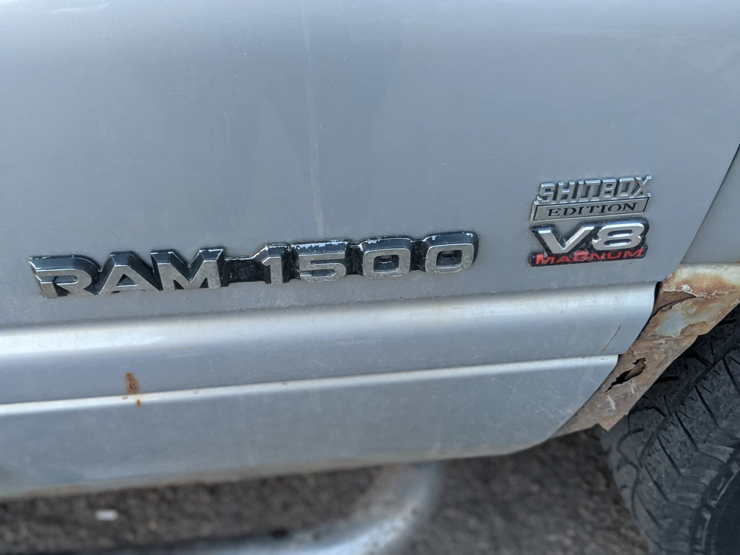 Dodge Ram 1500 V8 Magnum Pickup Truck - photo 4