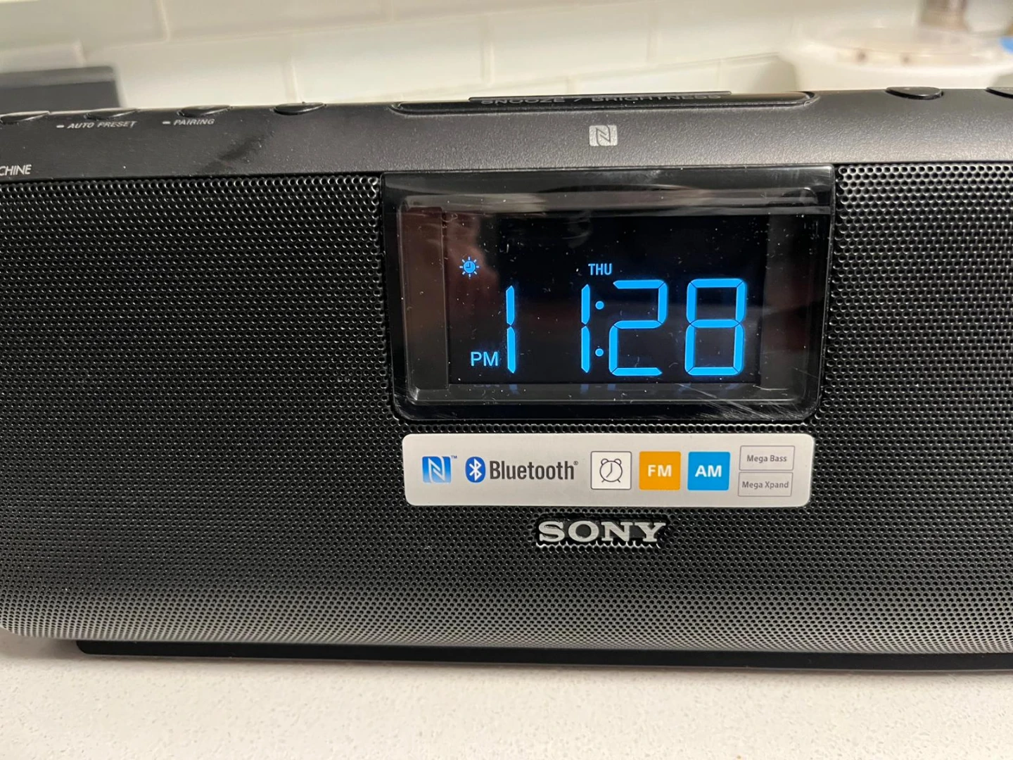 Sony FM/AM Clock Radio Bluetooth Dream Machine - photo 2