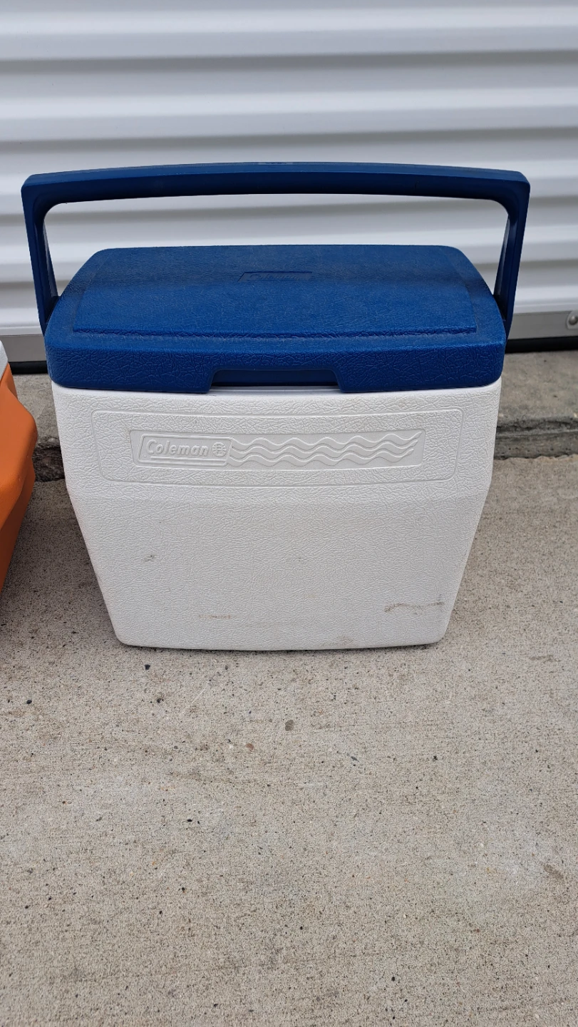 3 Coleman Camping Coolers - photo 2