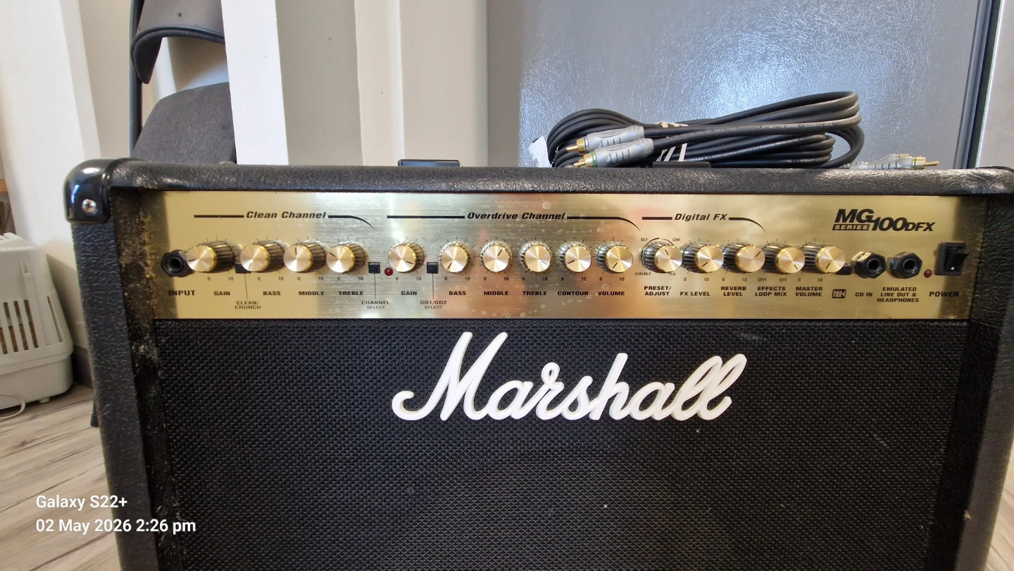 Marshall MG100DFX Guitar Amp