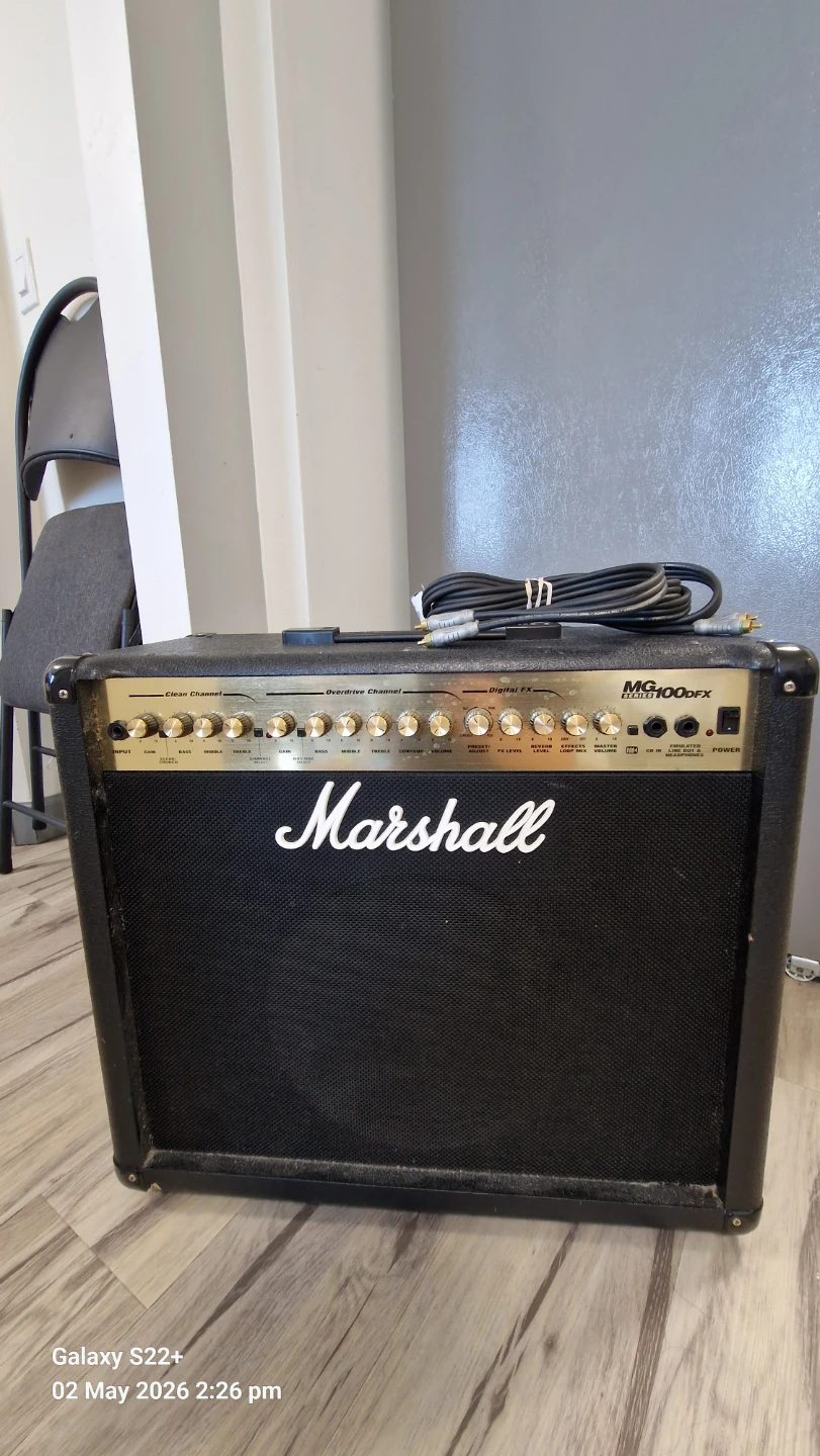 Marshall MG100DFX Guitar Amp - photo 2